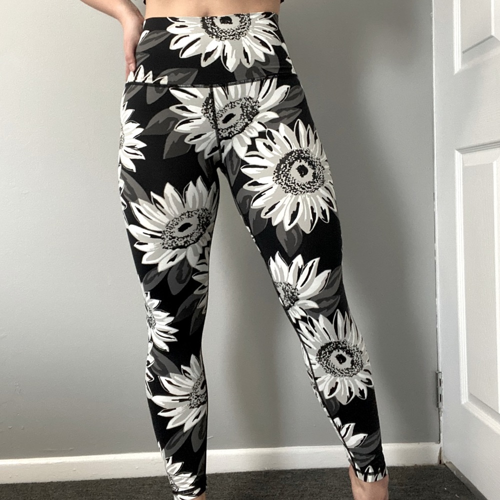 Aerie Sunflower Leggings